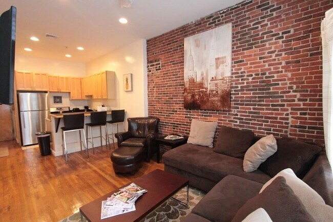 Building Photo - 49-51-51 Temple Pl Unit 3F Rental