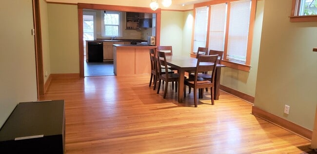Photo - 2 Weeks Free! Classic Portland Charm with Sunroom and Deck in the Heart of SE, Garbage and Gas In...