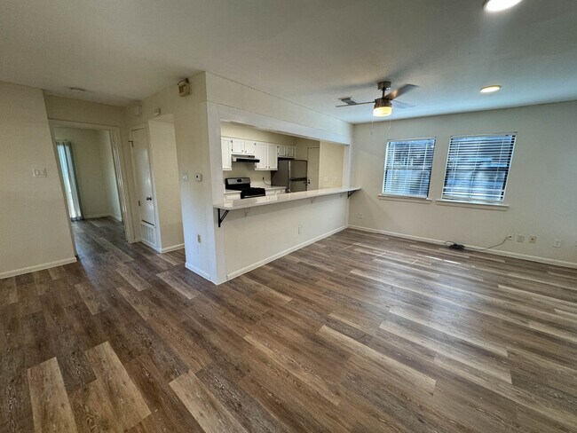 Photo - 4607 Avenue B