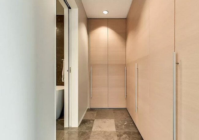 Photo - 2430 Victory Park Ln Unit 2601