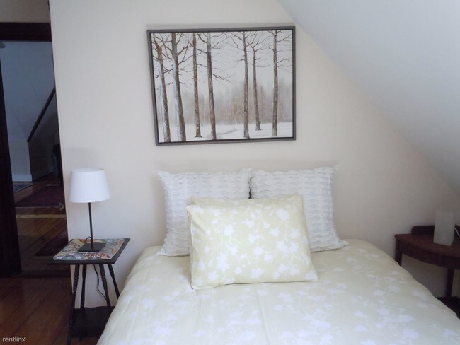 Photo - 2 br, 1 bath  - 195 Erie St