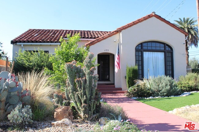 Building Photo - 495 N 8th Ave