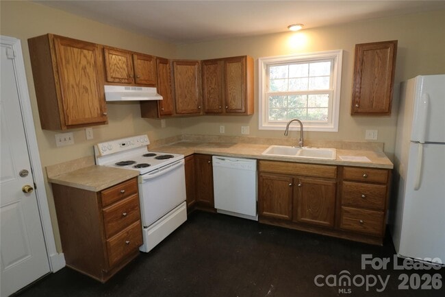 Photo - 3741 N Sharon Amity Rd