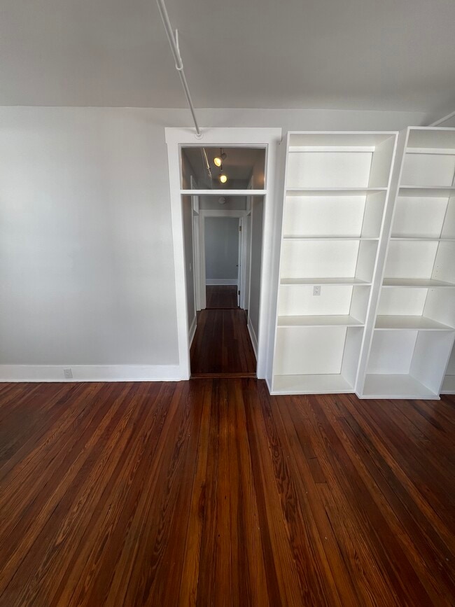 428 N Donnelly St Unit 4