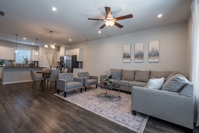 Photo - 290 Mahone Dr Unit SI ID1605318P