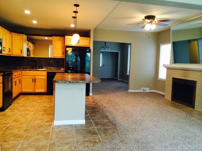 Photo - 208 Chestnut Ave Unit A