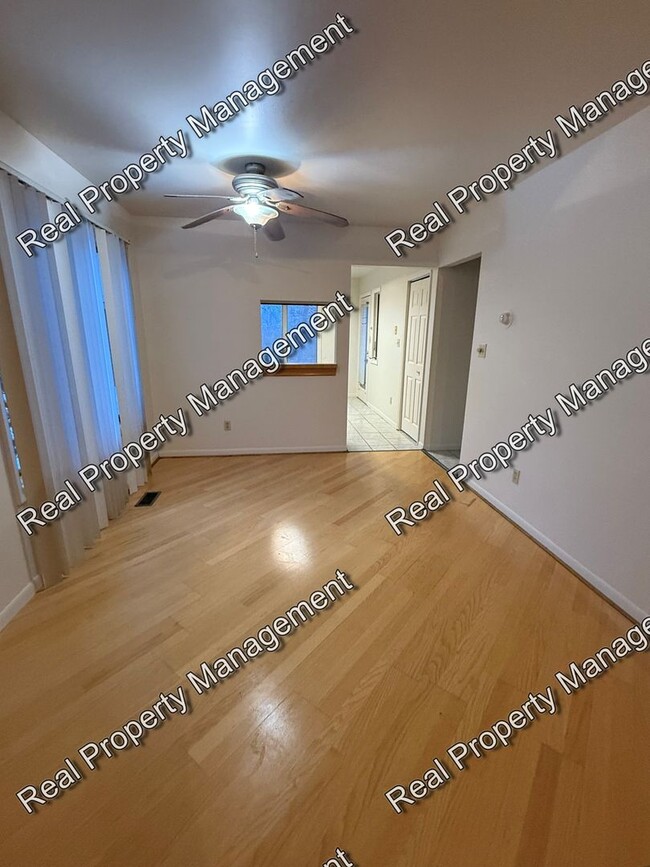 Photo - Large Three Bedroom Crown Point Duplex
