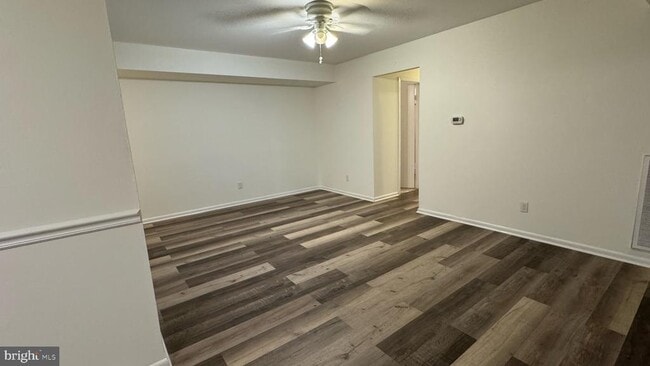 Photo - 3790 Lyndhurst Dr Unidad 103