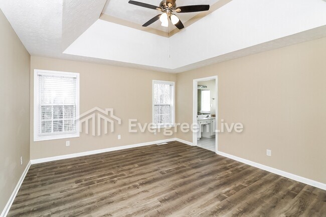 Photo - 2385 Lake Royale Dr