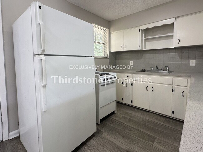 Photo - 1160 Comanche St Unit 2