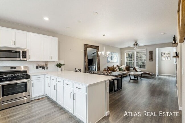 Photo - 1536 Castle Creek Cir