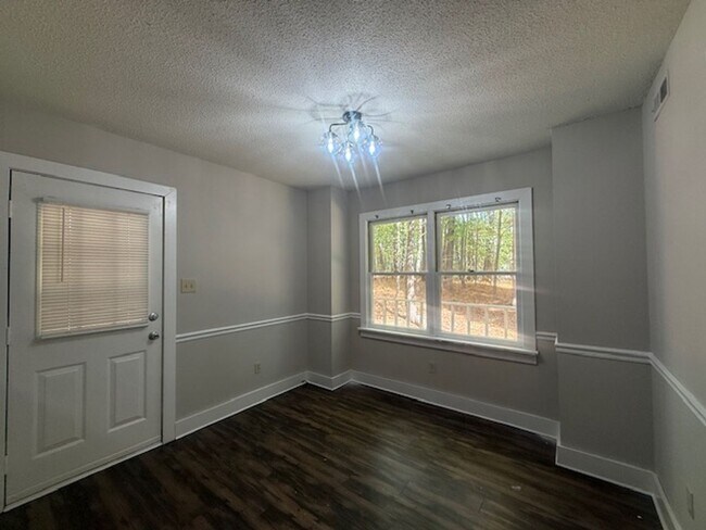 Photo - 118-122 Unit 118