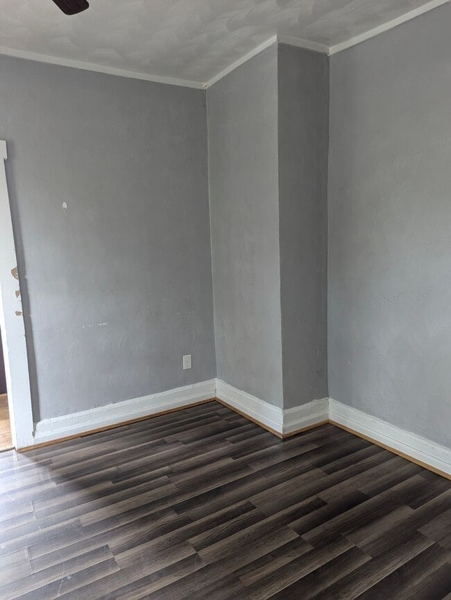 Photo - MOVE IN READY 4 Bedroom in the Heart of Portsmouth!