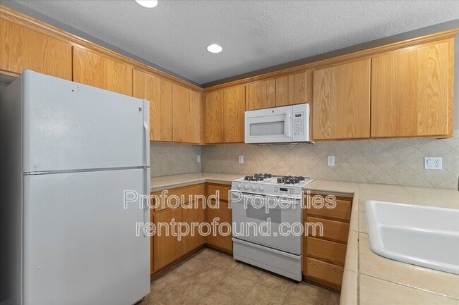 Photo - 20176 SW Bernice Ln