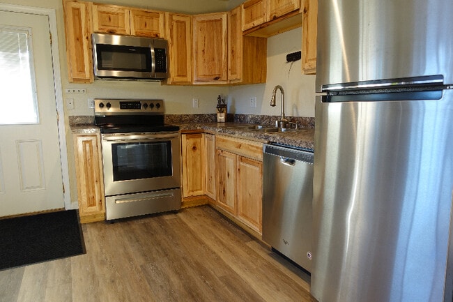 Photo - 248 Zappa Pl Unit C