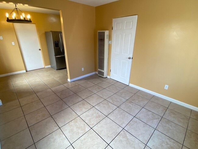 Photo - Julian Complex Unit 2254  Julian Ave