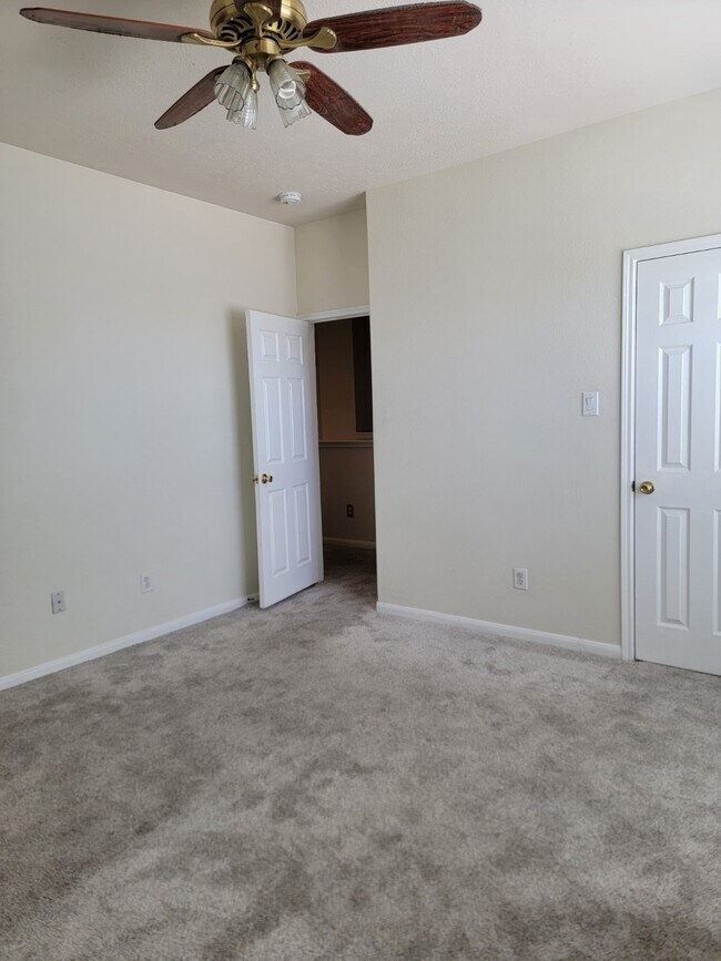 Photo - 2507 Willow Springs Ln