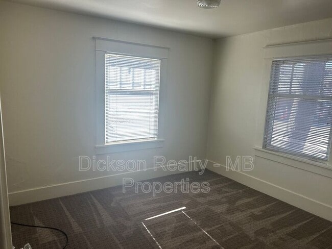 Photo - 54 S Wells Ave