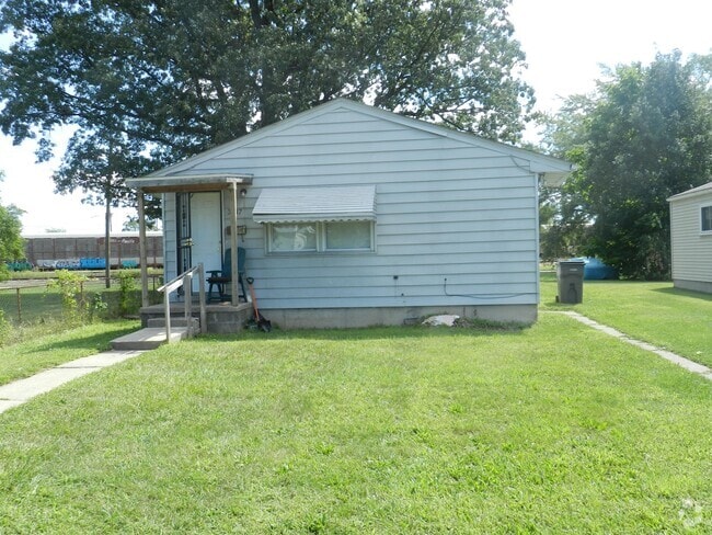 Building Photo - 3747 9th St Rental