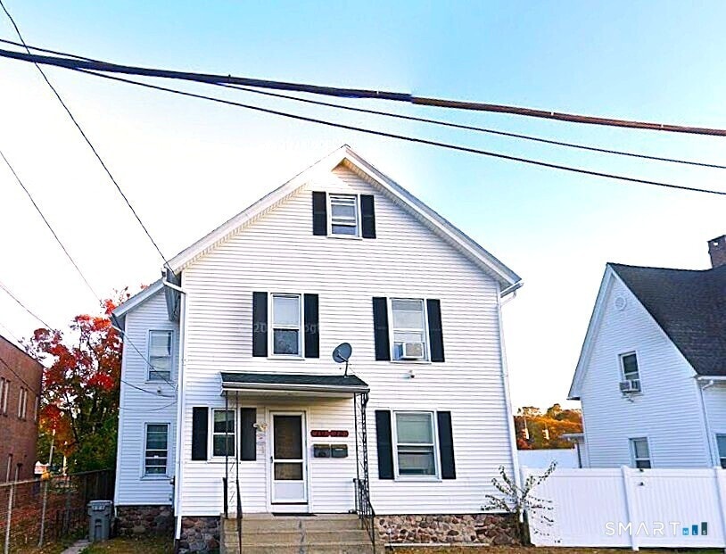 Photo - 81 School St