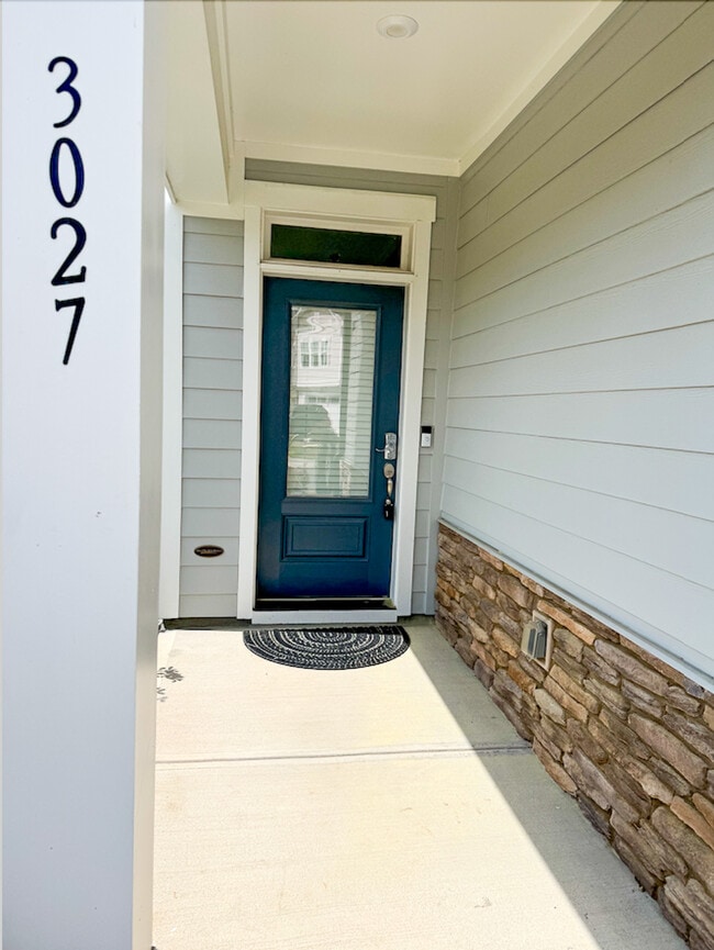 Photo - 3027 Dunnock Dr