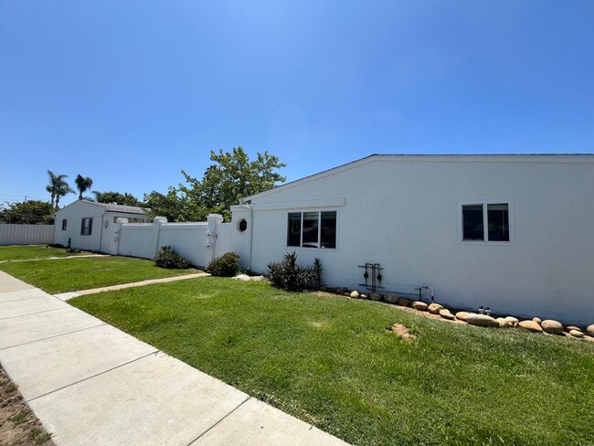 3543-3545 Clairemont Mesa Blvd - 3543-3545 Clairemont Mesa Blvd Apartment Unit 3543