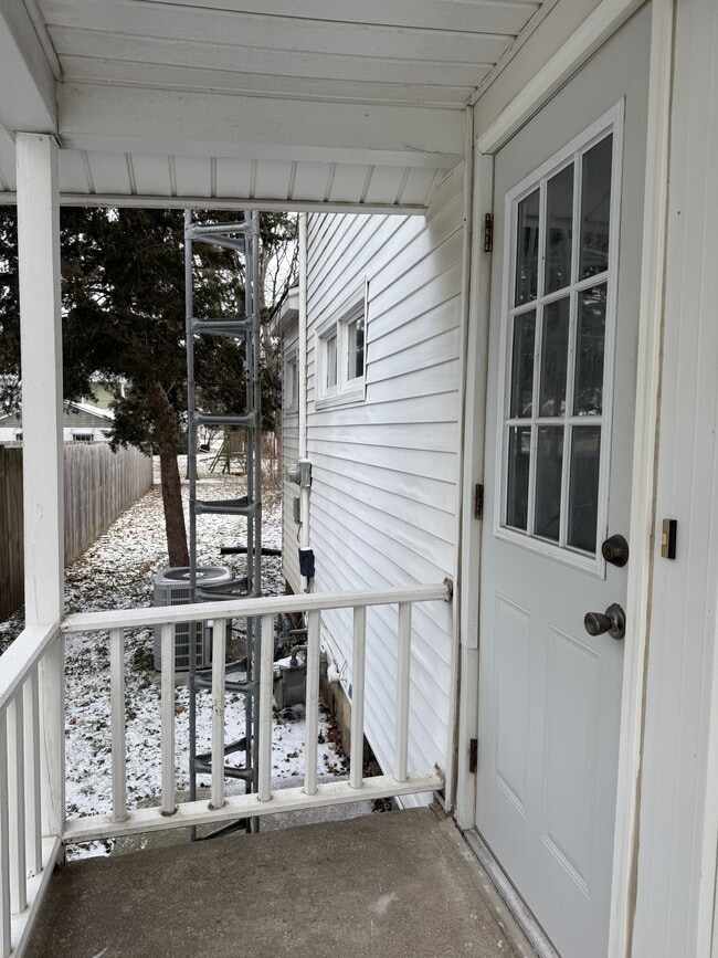 Photo - 512 Monroe St