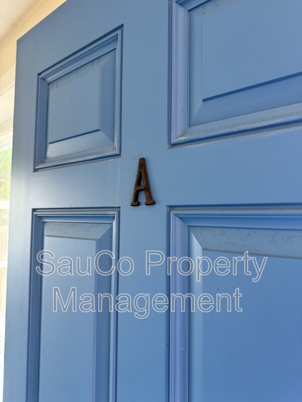 Photo - 444 N 12th St House