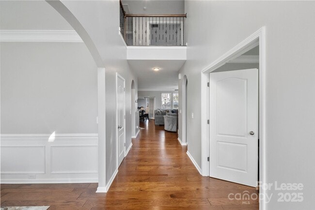 Photo - 188 Sweet Briar Dr