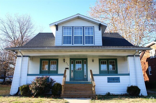 Building Photo - 709 Lebanon Ave Rental