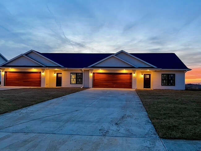 Photo - 619 Layne Dr