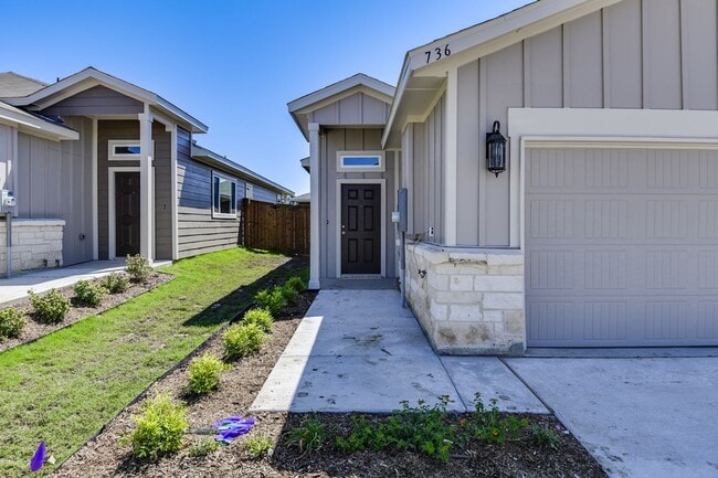 Photo - GORGEOUS 3 BEDROOM DUPLEX LOCATED IN MIDLOTHIAN ISD!
