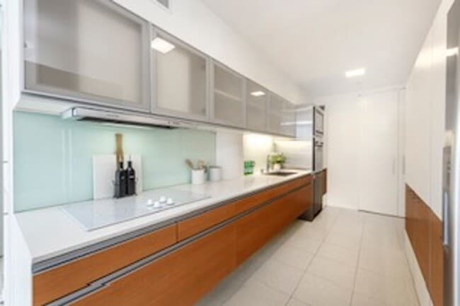 Photo - FANTASTIC 1 Bedroom at Veer Towers.