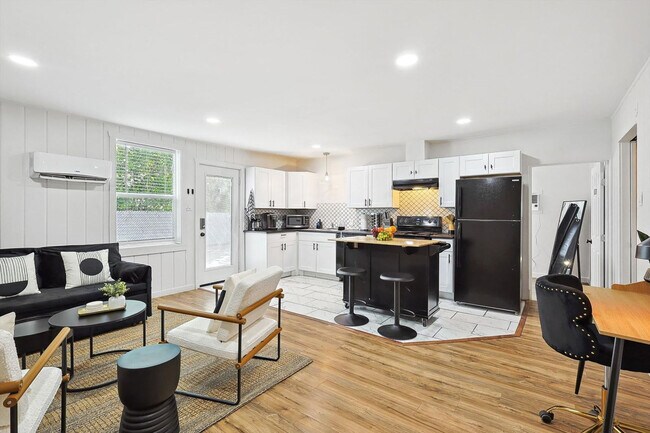 329 Blandin St Unit SI ID1514792P