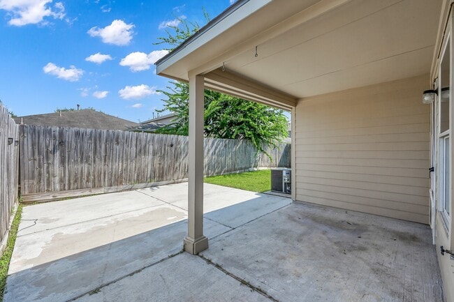 Building Photo - 19114 Mission Fort Ln Rental