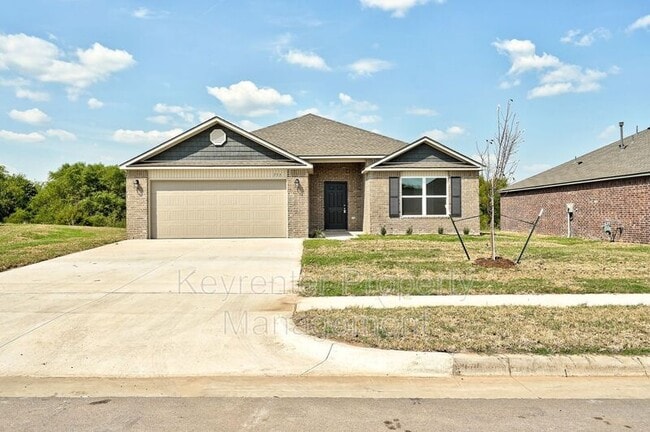 Building Photo - 755 Foxtail Dr