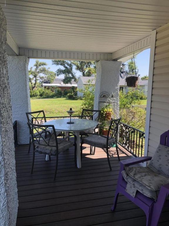 Photo - 342 N Cove Blvd