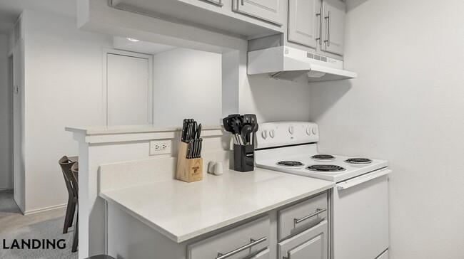 Photo - 1071 Clayton Ln Unidad M0509