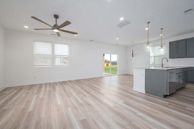 Photo - 1365 Georgetown Dr