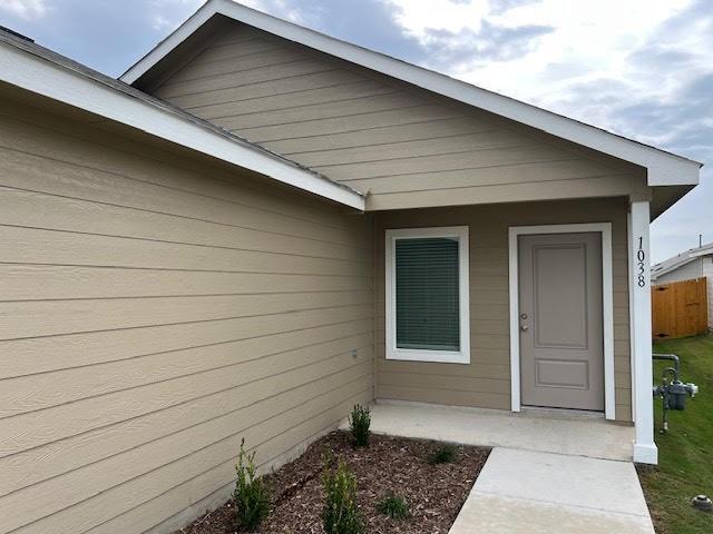 Photo - 1038 Raintree Rd