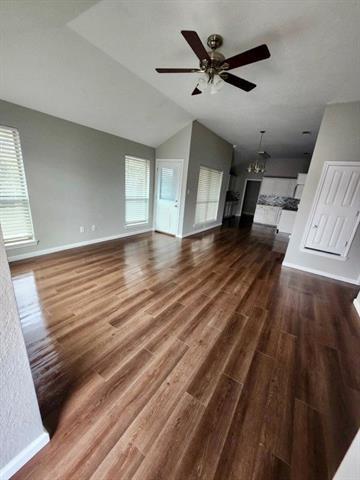 Photo - 701 Bryan St