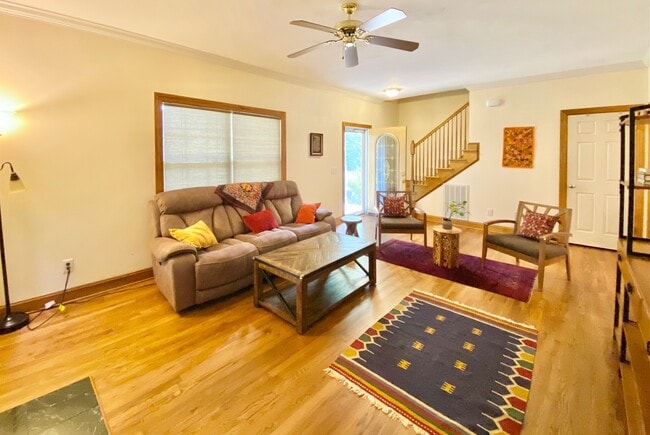 Photo - 3712 Heyward St