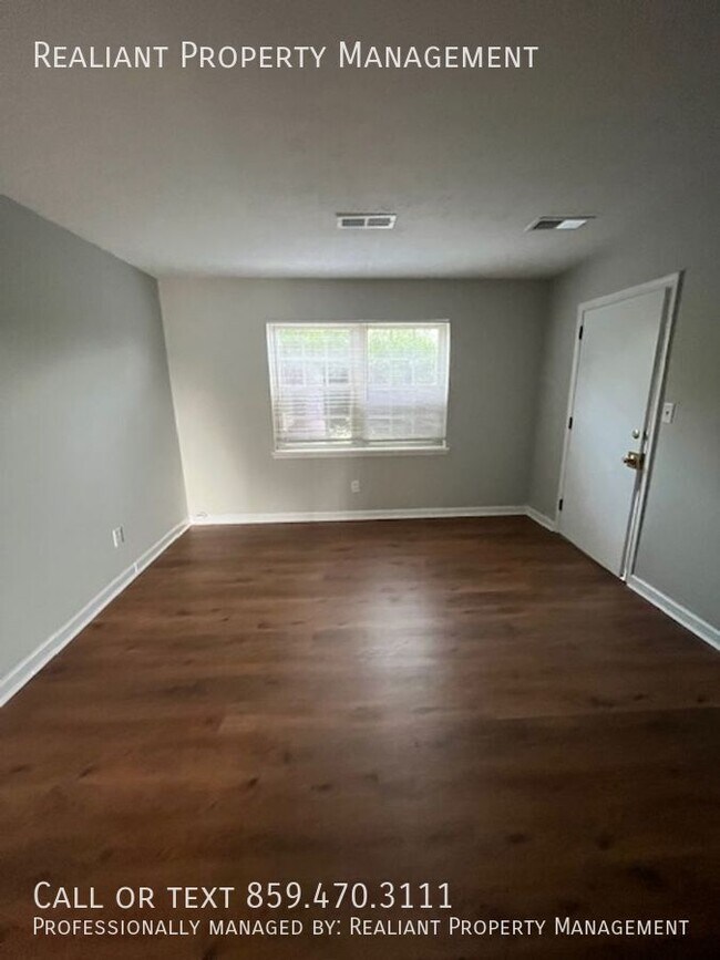 Photo - 425 Lenney Dr Unidad 2