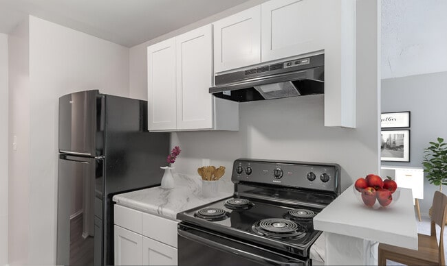 Photo - Waterside Village