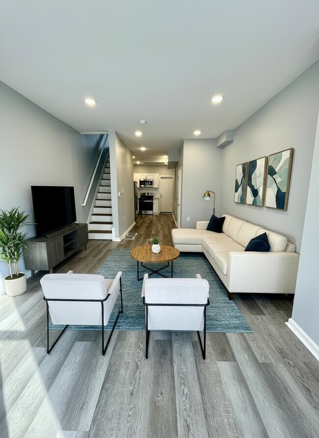 Building Photo - 2661 N Colorado St