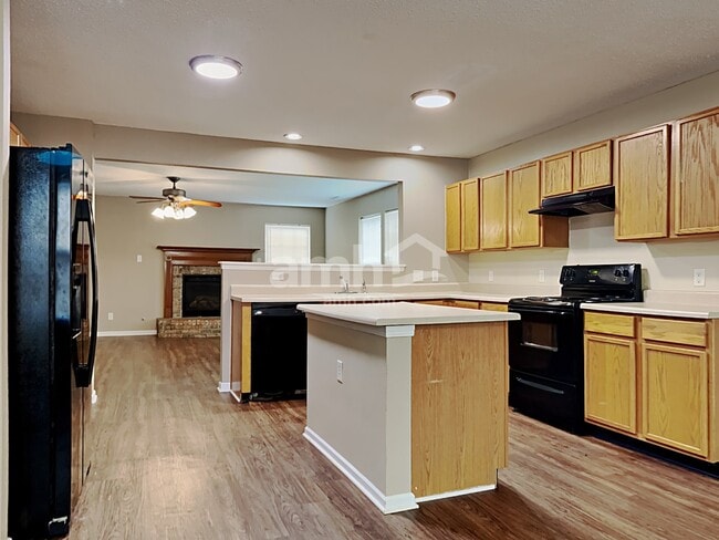 Photo - 5601 Skipping Stone Dr