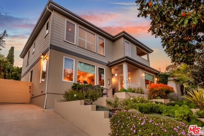 Photo - 2319 Bagley Ave