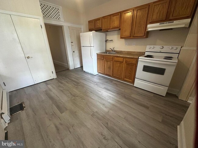 Photo - 524 N Franklin St