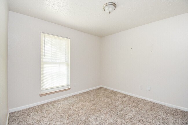 Photo - 13430 Piney Oaks Dr
