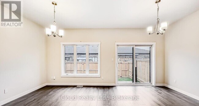 Photo - 28 Grey Fox Ln